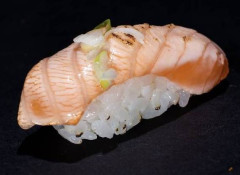 Produit Sushi saumon braisé